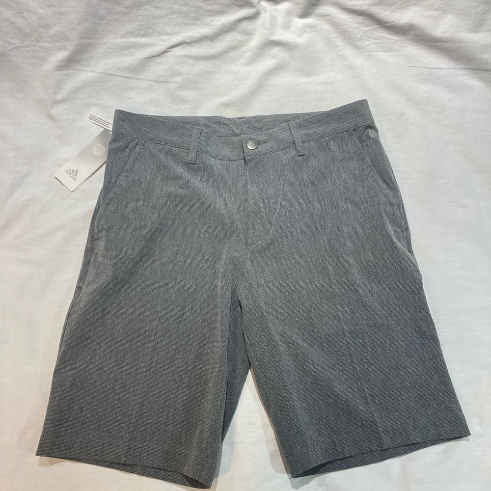 Men’s Adidas Crosshatch Golf Shorts! Size 30, NWT! $75.00!